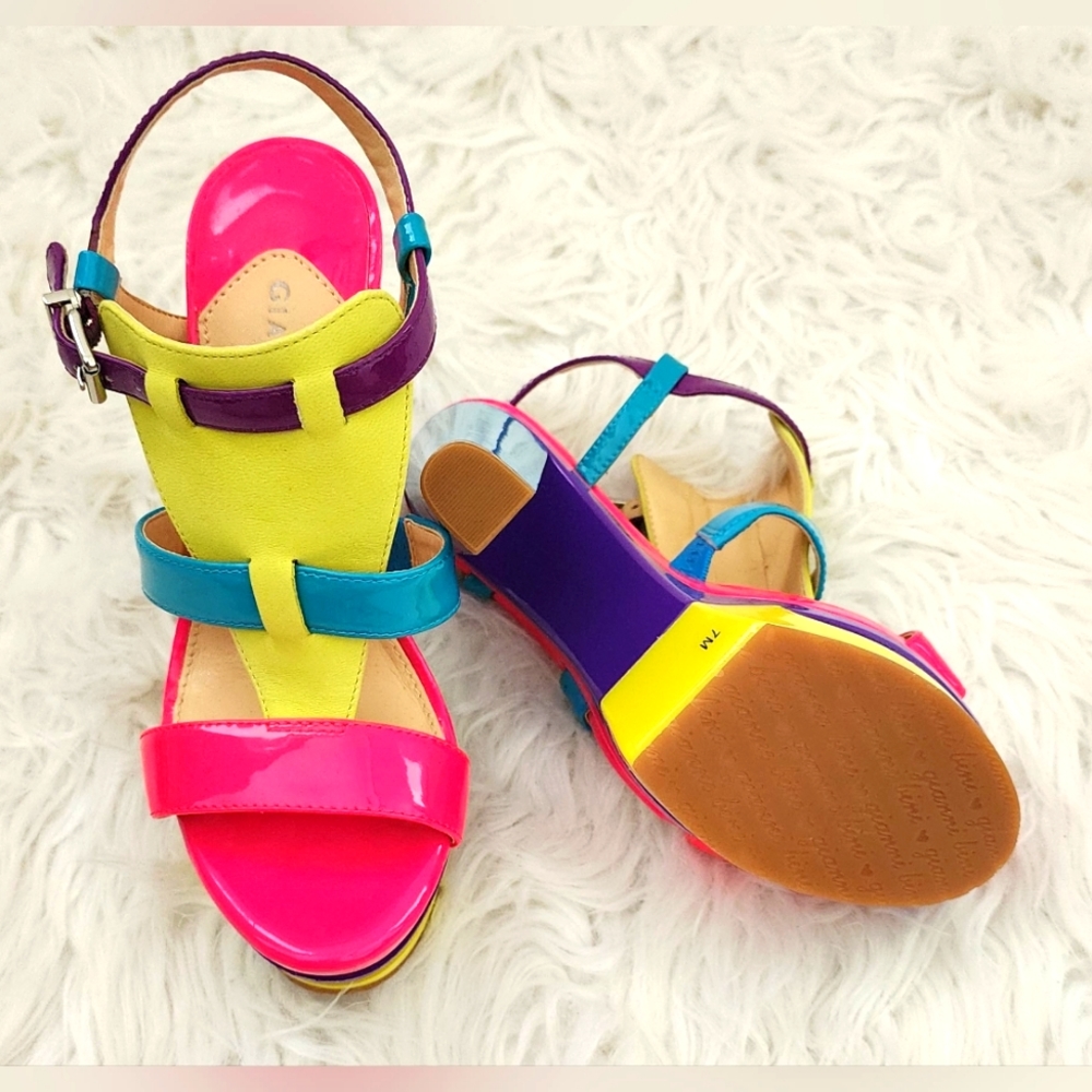 Shoes - Picture 4 of 4